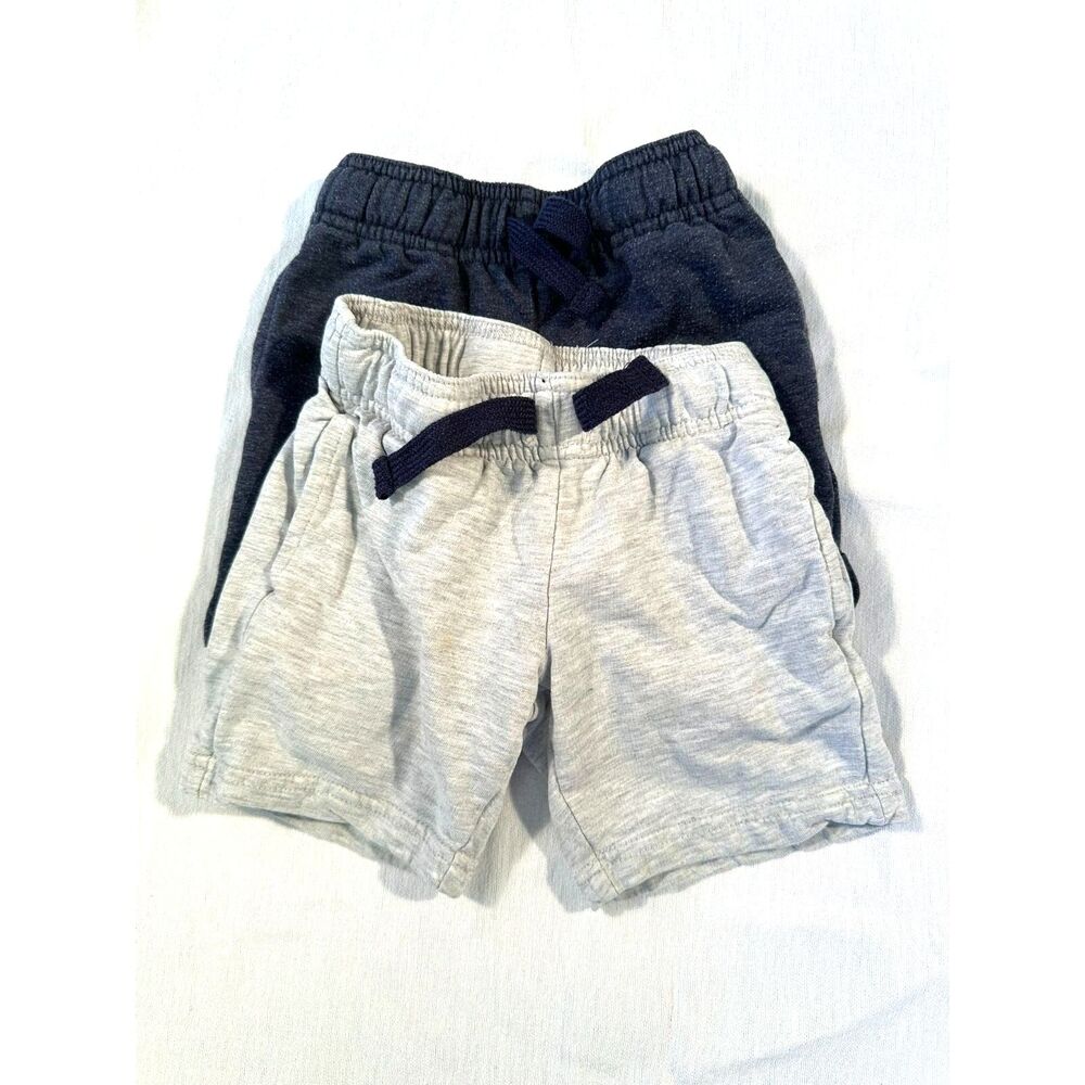 Set of 2 extremely comfortable jersey shorts in 2T